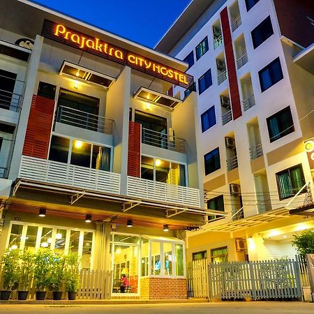 Prajaktra City Hostel Udon Thani Esterno foto