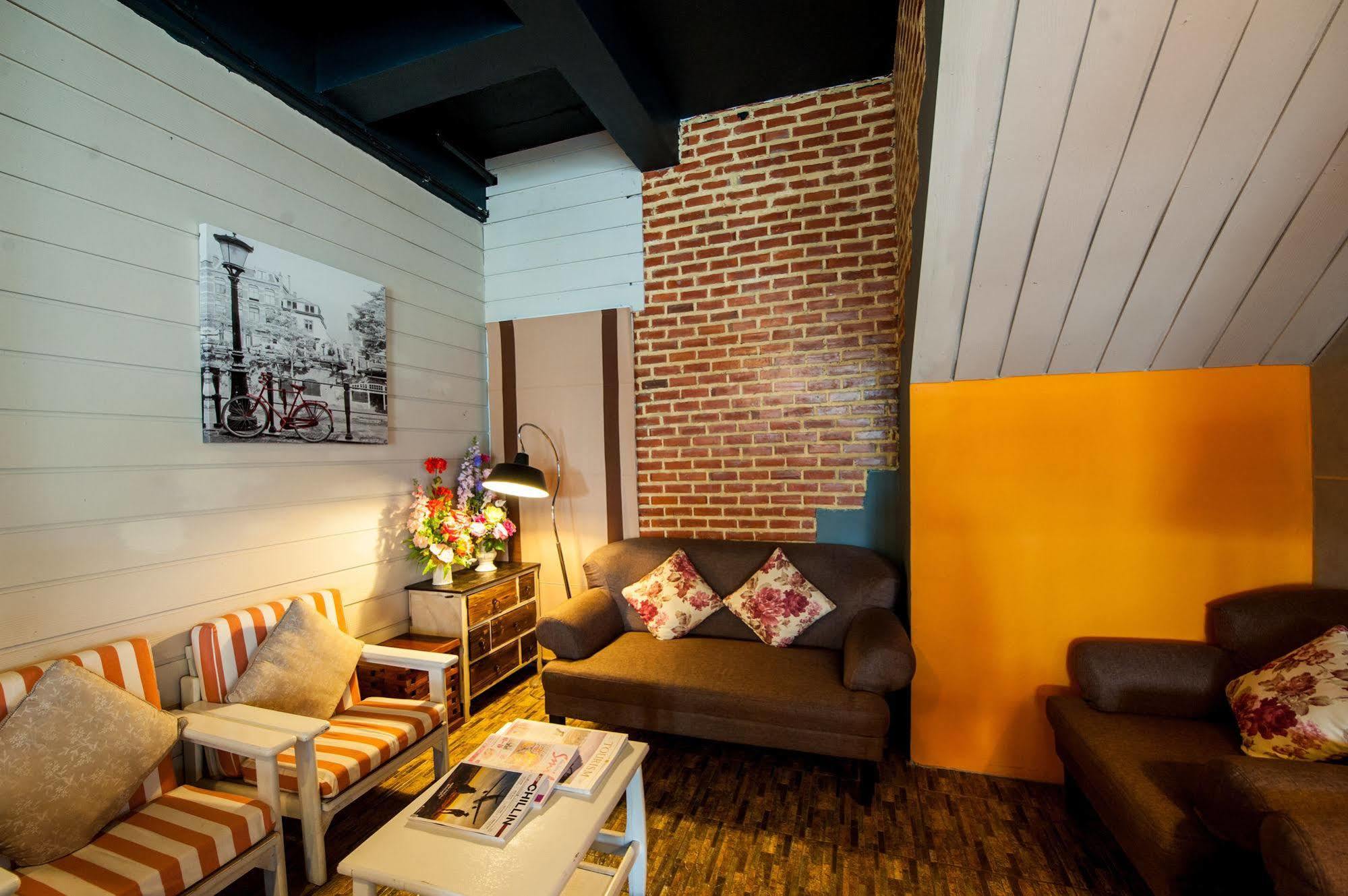 Prajaktra City Hostel Udon Thani Esterno foto